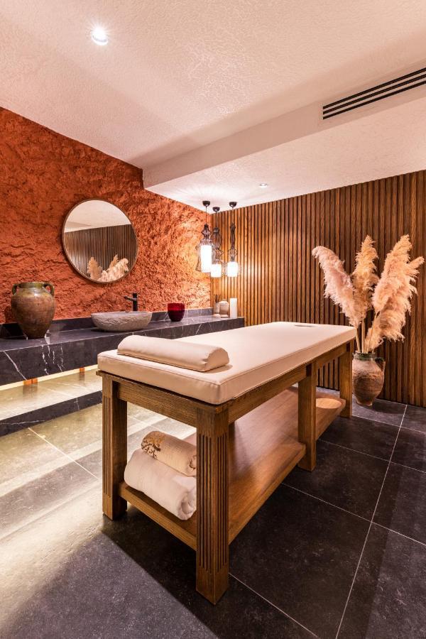 Genesis Hotel&Spa Alacatı Bagian luar foto