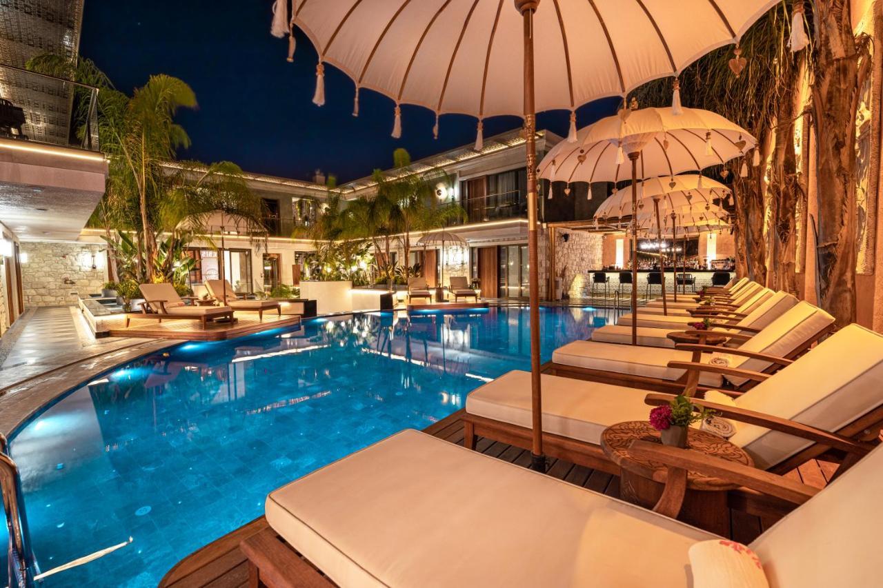 Genesis Hotel&Spa Alacatı Bagian luar foto