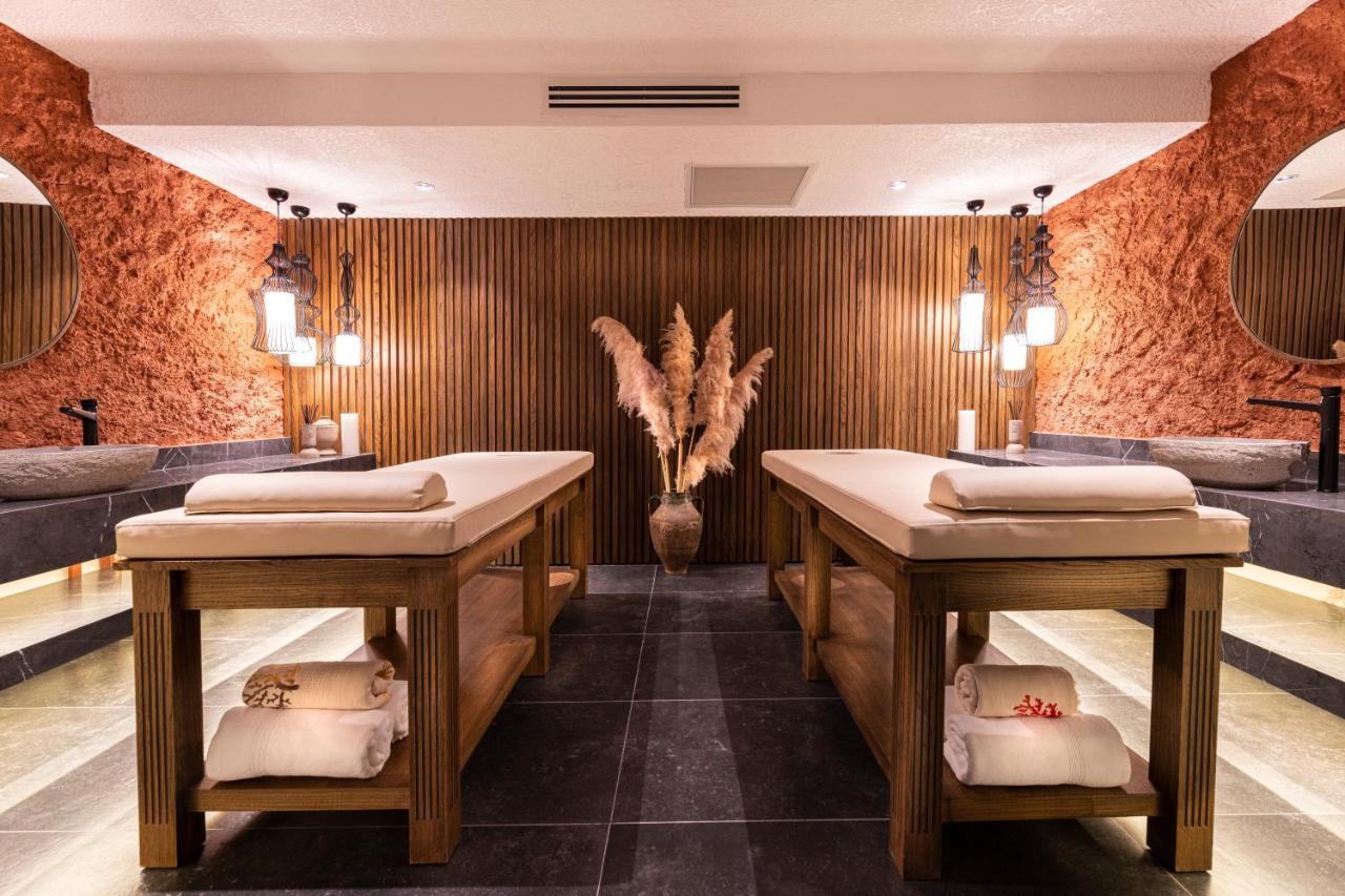 Genesis Hotel&Spa Alacatı Bagian luar foto